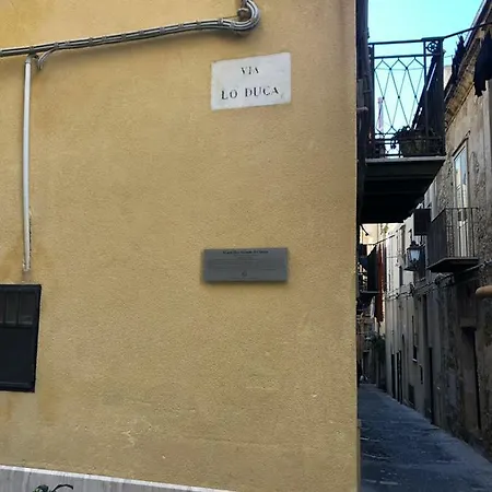 Apartment La Casa Del Centro Cefalù
